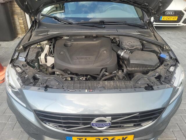 Volvo V60 2.0 D4 Business Sport