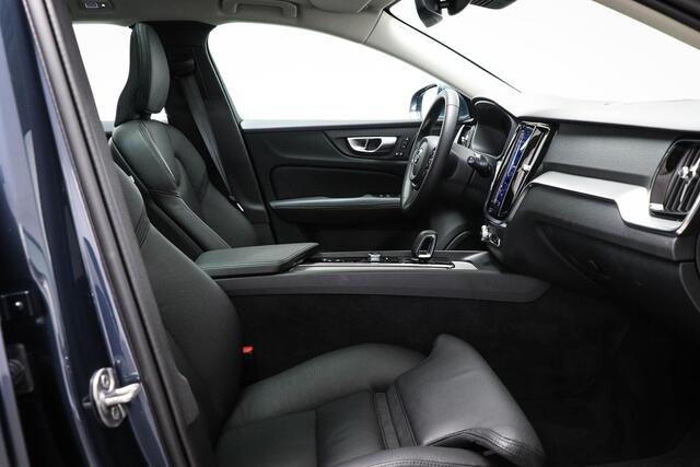Volvo V60 2.0 B4 Plus Bright | LIGHTNING PACK | PANORAMADAK | 360 CAMERA | TREKHAAK