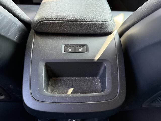 Volvo V60 2.0 T5 Momentum Geartr. (250pk) ** Intellisafe Surround ** Trekhaak ** Leer