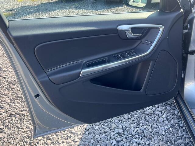 Volvo V60 1.5 T3 Nordic+ Automaat - Airco - Navigatie - Standkachel - 18''Lichtmetaal - Stoelverwarming - Trekhaak
