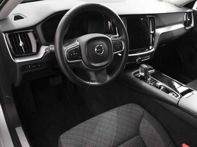 Volvo V60 2.0 T6 Aut. Recharge AWD Inscription 340 PK | Panoramadak Airco|ECC LED Light Pack Winter Pack Elekt. Stoelen + Memory Privacy Glass Cruise Control 18" Multispaak PDC VA + Camera