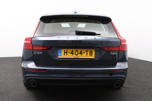 Volvo V60 2.0 T6 Twin Engine AWD Momentum Pro