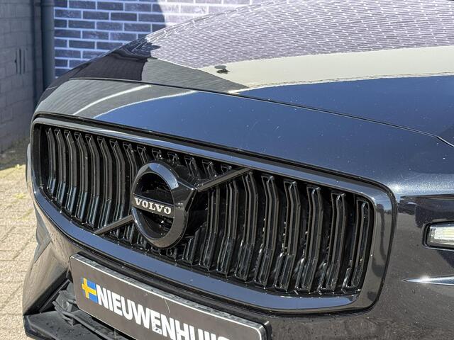Volvo V60 2.0 T4 Momentum Pro | Trekhaak | Adaptieve Cruise Controle | Blis | Leder | Stoel + stuur verwarming | Standkachel | Camera |