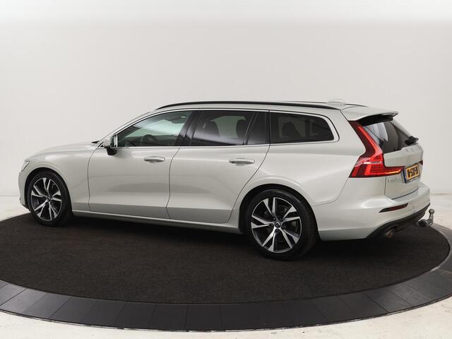 Volvo V60 2.0 B4 Momentum | Stoel & stuurverwarming | Trekhaak | Camera | Adaptive cruise | Carplay | Achterbankverwarming | Full LED | Navigatie