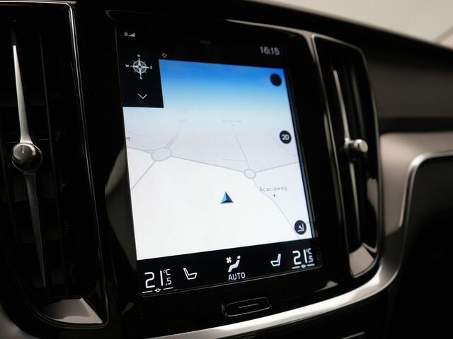 Volvo V60 2.0 T8 Recharge AWD Inscription Plug In Hybrid PHEV | 340pk Dealer O.H PHEV | Cruise | Lederen portstoelen Memory | BLIS | 360 Camera | Keyless | Pilot Assist | Apple Carplay |