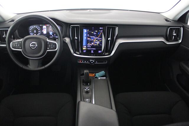 Volvo V60 B3 Automaat Momentum Advantage
