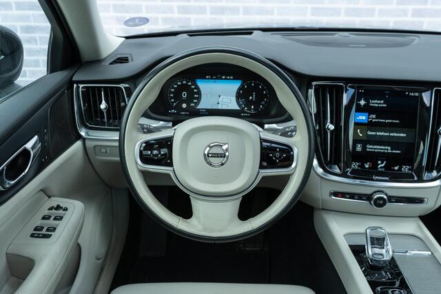 Volvo V60 B4 Inscription | Stuurverwarming | 360 Camera | Schuif-/Kanteldak | Head-Up Display | Harman Kardon Audio | Stoelverwarming Voor + Achter | Dodehoekdetectie | BLIS | Park Assist | Standkachel