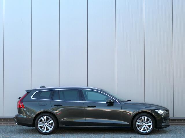 Volvo V60 T4 AUT Momentum Pro 12 MND garantie Apple CarPlay / Achteruitrijcamera / Stoelverwarming