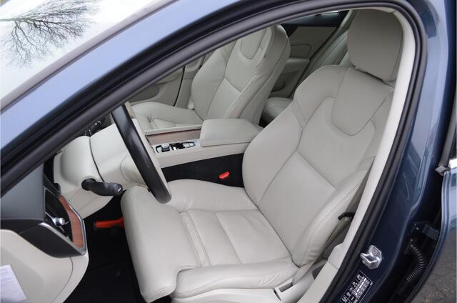 Volvo V60 2.0 T5 Inscription Pilot Assist | Memory stoel | Leer | Trekhaak wegklap | Stoelverwarming | Hout inleg | a.Camera | Carplay