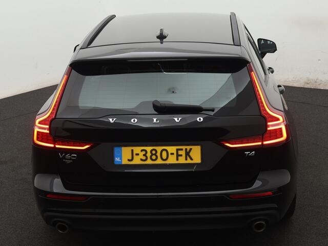 Volvo V60 2.0 T4 Momentum Pro | Climate pack
