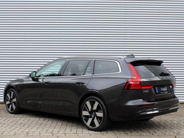 Volvo V60 2.0 T6 Plug-in hybrid AWD Essential Automaat / Leder interieur / Privacy Glass / Climate Pack / Driver Awareness / 19" velgen