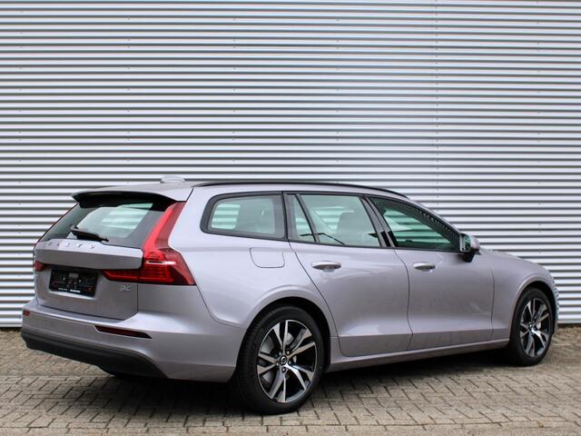 Volvo V60 2.0 B4 Essential Bright Automaat / Driver Awareness / Parking Pack / Aurora Silver / 18" velgen / Climate Pack