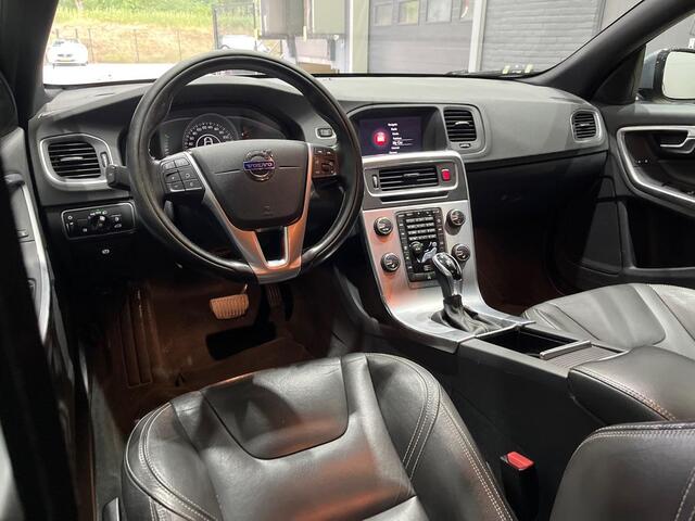 Volvo V60 2.0 D3 Polar+ | Automaat | Trekhaak | Stoelverwarming | Leder | Getint Glas | Camera