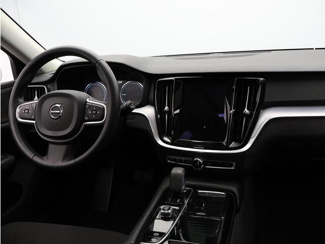 Volvo V60 2.0 T6 Recharge AWD Inscription Expression / Trekhaak / Panoramadak / Harman Kardon / Adaptive Cruise / Keyless / Parkeercamera /