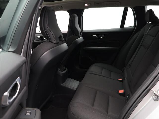 Volvo V60 2.0 T6 Recharge AWD Inscription Expression / Trekhaak / Panoramadak / Harman Kardon / Adaptive Cruise / Keyless / Parkeercamera /