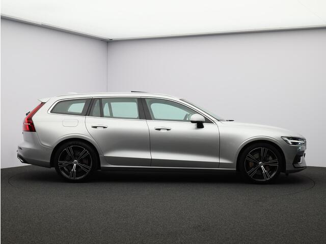 Volvo V60 2.0 T6 Recharge AWD Inscription Expression / Trekhaak / Panoramadak / Harman Kardon / Adaptive Cruise / Keyless / Parkeercamera /