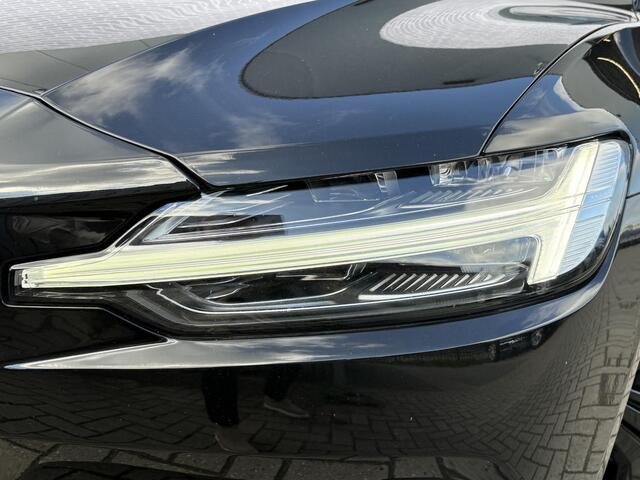 Volvo V60 2.0 T8 Twin Engine AWD Inscription | Elek. bestuurdersstoel | Achteruitrijcamera | Cruise control | Stoelverw. Voor+Achter | Stuurverwarming | Apple CarPlay