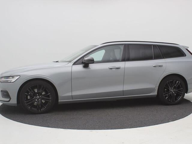 Volvo V60 2.0 B3 Essential Edition / Trekhaak Wegklapbaar / 1800KG Trekgewicht / NL Auto / Dealer onderhouden / 1ste Eigenaar / BTW Auto / Full Option /