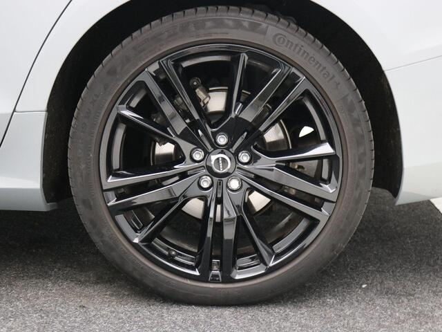 Volvo V60 2.0 B3 Essential Edition / Trekhaak Wegklapbaar / 1800KG Trekgewicht / NL Auto / Dealer onderhouden / 1ste Eigenaar / BTW Auto / Full Option /