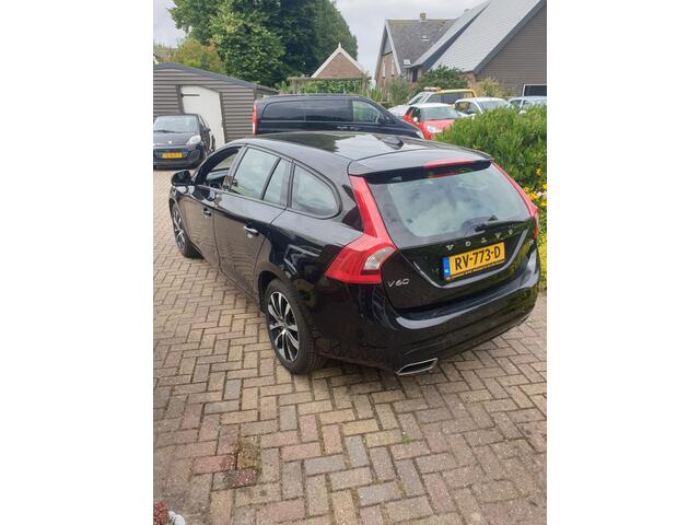 Volvo V60 2.0 T3 Polar+ Dynamic Leer, stoel- en stuurverwarming!
