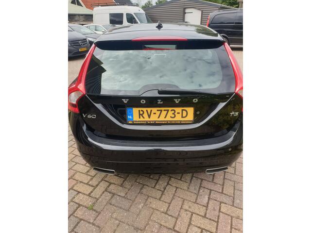 Volvo V60 2.0 T3 Polar+ Dynamic Leer, stoel- en stuurverwarming!