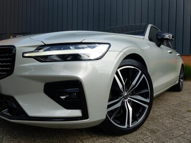 Volvo V60 B3 R-Design