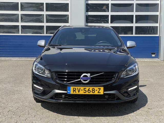 Volvo V60 2.0 T4 Bus. Sport | trekhaak | dakraam | navi