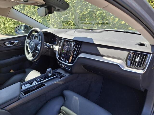 Volvo V60 B3 Ultimate Dark | H&K Audio | Pilot assist | Demo | Vraag naar de actuele tellerstand
