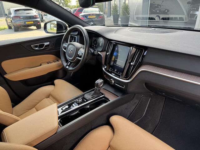 Volvo V60 2.0 T4 Inscription Trekhaak | Auto pilot | 19 inch | 1e eigenaar