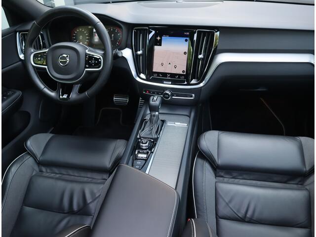 Volvo V60 2.0 T4 R-Design / Panoramadak / Trekhaak