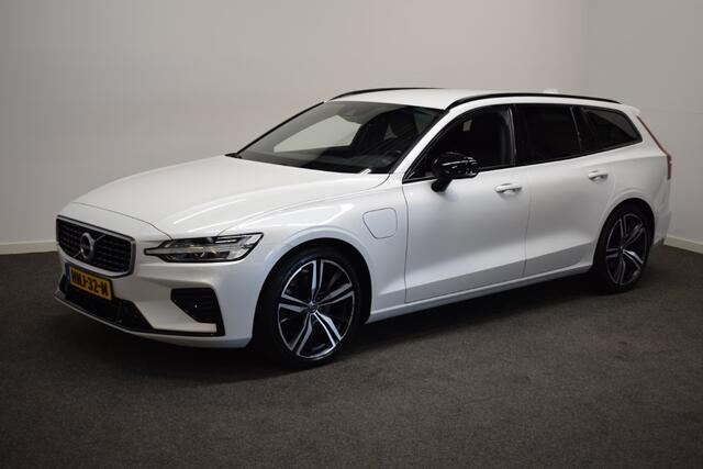 Volvo V60 2.0 T6 341pk AUT8 Twin Engine AWD R-Design Trekhaak 2000kg/ Adap. cruise/ Massage stoel/ Camera
