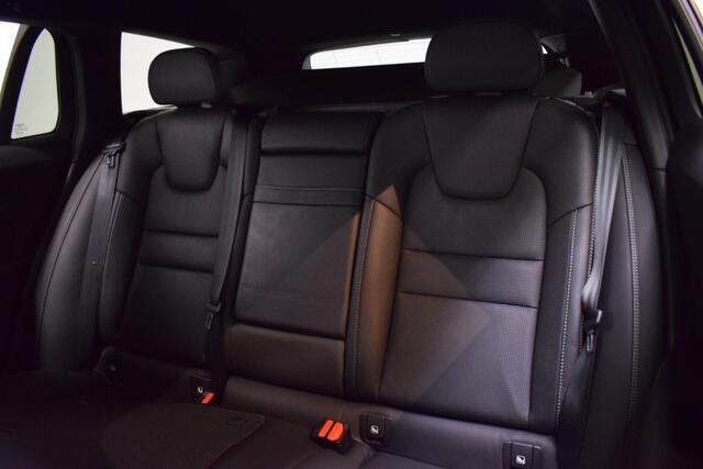 Volvo V60 2.0 T6 341pk AUT8 Twin Engine AWD R-Design Trekhaak 2000kg/ Adap. cruise/ Massage stoel/ Camera