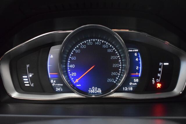 Volvo V60 T3 153pk AUT6 R-Design Nordic+ Trekhaak 1500kg/ Cruise/ Xenon/ Navi