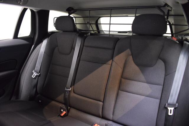 Volvo V60 2.0 B3 163pk AUT Momentum Advantage Styling pakket/ Camera/ DAB/ Apple carplay