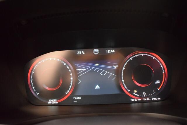 Volvo V60 2.0 B3 163pk AUT Momentum Advantage Styling pakket/ Camera/ DAB/ Apple carplay