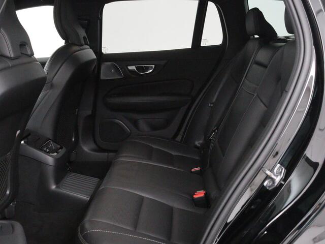 Volvo V60 2.0 T8 Recharge AWD Inscription | Panoramadak | Bowers & Wilkins | Head-Up | Massage | Ventilatie | Trekhaak | 360 Camera | Leder | Carplay | Achterbankverwarming | Navigatie | PHEV