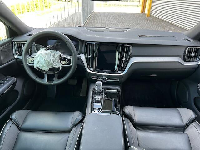 Volvo V60 2.0 T6 Plug-in hybrid AWD Plus Dark 186 KW