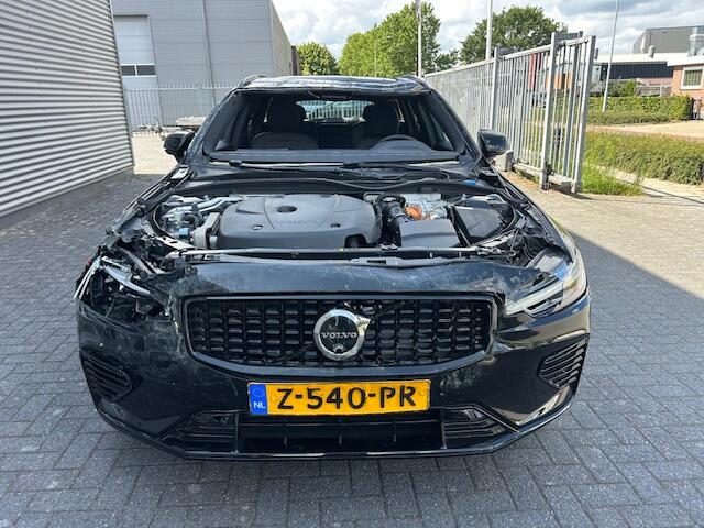 Volvo V60 2.0 T6 Plug-in hybrid AWD Plus Dark 186 KW