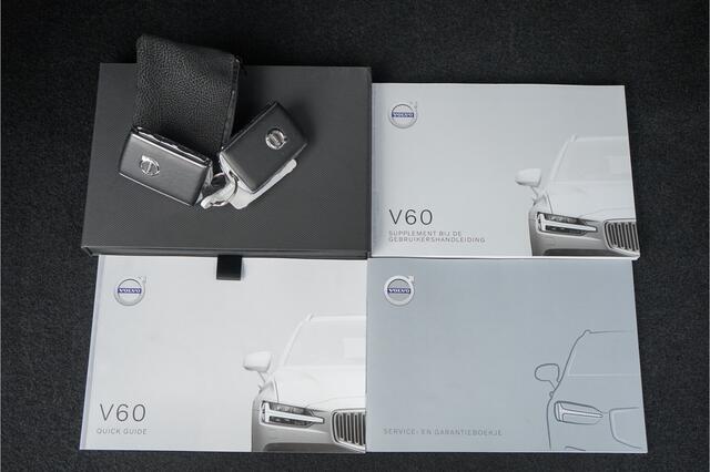 Volvo V60 2.0 T4 R-Design Pano Leder Camera 19" Stuurwielverw