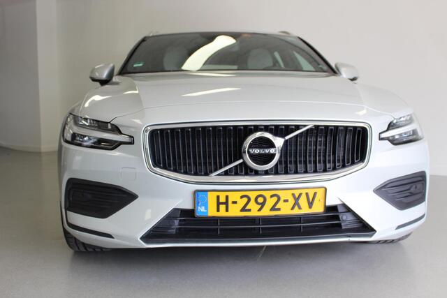 Volvo V60 2.0 D3 Momentum Pro | NL-AUTO | 150PK | CARPLAY | 19'LMV | CAMERA | E-KLEP | CLIMA | PDC-V/A | LED |