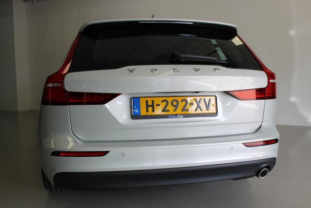 Volvo V60 2.0 D3 Momentum Pro | NL-AUTO | 150PK | CARPLAY | 19'LMV | CAMERA | E-KLEP | CLIMA | PDC-V/A | LED |