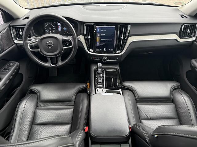 Volvo V60 2.0 T8 Twin Engine AWD Inscription | Memory | Trekhaak | Adaptieve cruise | Massage stoelen | Geventileerde/verwarmde voorstoelen | DAB | Apple carplay/android auto | Parkeercamera | Parkeersensoren V+A |