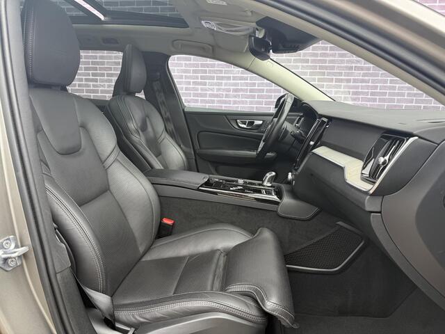 Volvo V60 2.0 T8 Twin Engine AWD Inscription | Memory | Trekhaak | Adaptieve cruise | Massage stoelen | Geventileerde/verwarmde voorstoelen | DAB | Apple carplay/android auto | Parkeercamera | Parkeersensoren V+A |