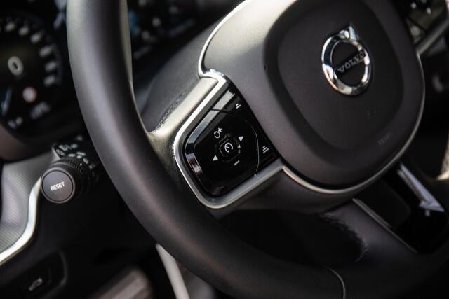 Volvo V60 2.0 B3 Momentum Business , Pano dak, Adap. cruise, Trekhaak,