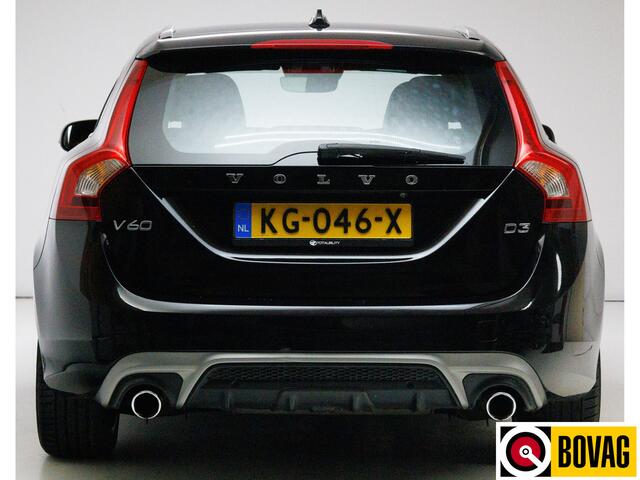 Volvo V60 2.0 D3 150 PK R-Design Ocean Race Business Schuifkanteldak | Leer/Alacntara | Winterpakket Navigatie, Lane-assist, Achteruitrijcamera, El. verstelbare stoelen, Afn.trekhaak