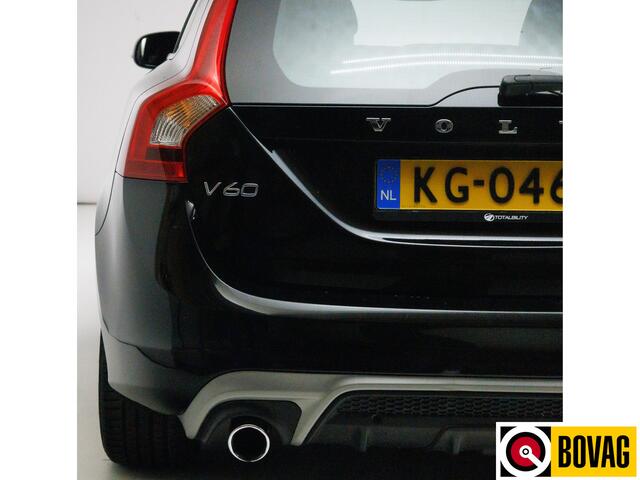 Volvo V60 2.0 D3 150 PK R-Design Ocean Race Business Schuifkanteldak | Leer/Alacntara | Winterpakket Navigatie, Lane-assist, Achteruitrijcamera, El. verstelbare stoelen, Afn.trekhaak