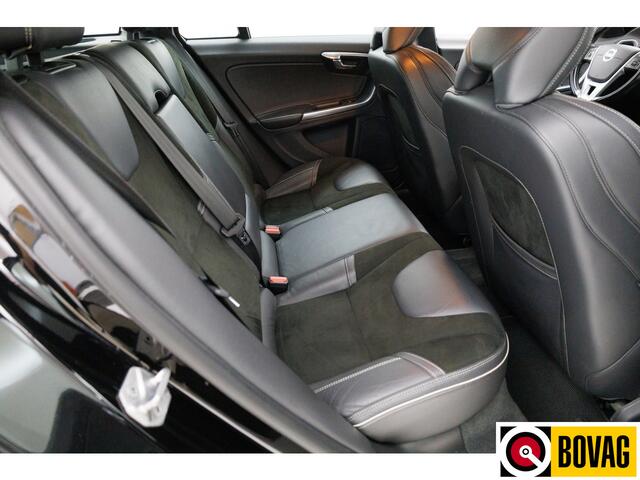 Volvo V60 2.0 D3 150 PK R-Design Ocean Race Business Schuifkanteldak | Leer/Alacntara | Winterpakket Navigatie, Lane-assist, Achteruitrijcamera, El. verstelbare stoelen, Afn.trekhaak