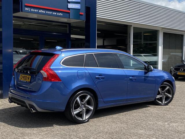 Volvo V60 2.0 T4 Business Sport R-Design / NL-Auto / 86.000 Km / Dealer-Onderhouden / 190 PK / Automaat / Vol-Leder / Schuif-Kanteldak / Keyless / Standkachel / Xenon / Radio-Bluetooth / Navi / Camera / Stoelverwarming / Cruise-Control / Climate-Control / ELKTR-Pak
