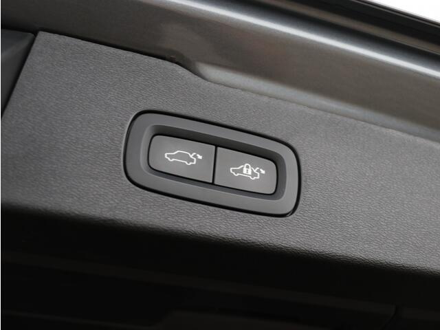 Volvo V60 2.0 T6 AWD R-Design I Leder I HarmanKardon I Camera