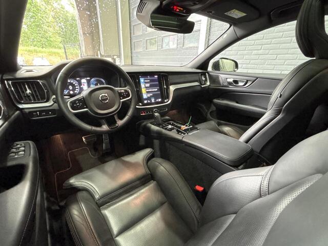 Volvo V60 T6 Recharge R-Design | Head-Up | ACC | Panoramadak | Massage+Ventilatie | Trekhaak